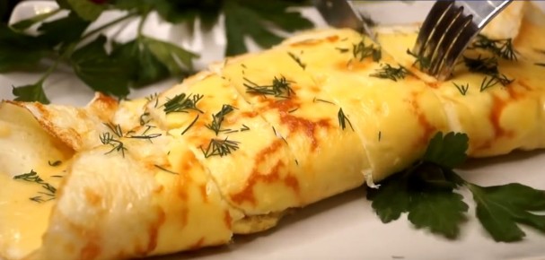Простота и Вкус: Яичный Рулет с Сыром для Идеального Завтрака