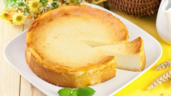 Запеканка, которая поднимет настроение: нежное творожное чудо с бананами