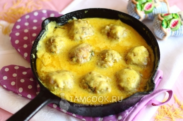 Нежные мясные тефтели в молочно-сливочном соусе для семейного ужина