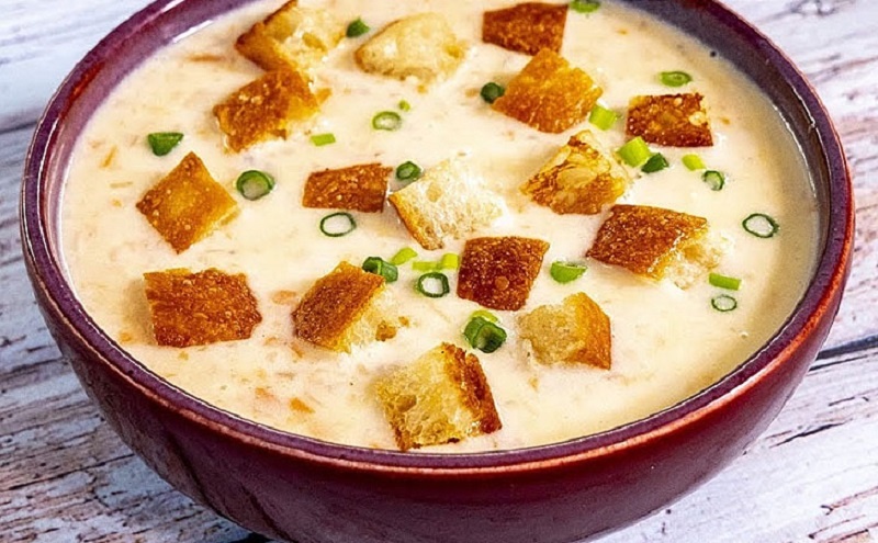 Сырный суп за 15 минут: вкусный ресторанный ужин в домашних условиях