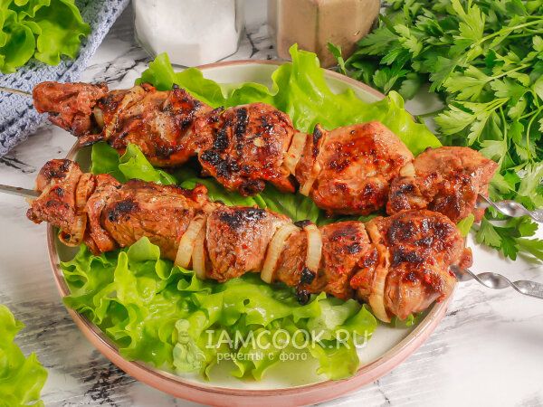 Ароматные шашлыки на майские праздники: рецепты для каждого вкуса