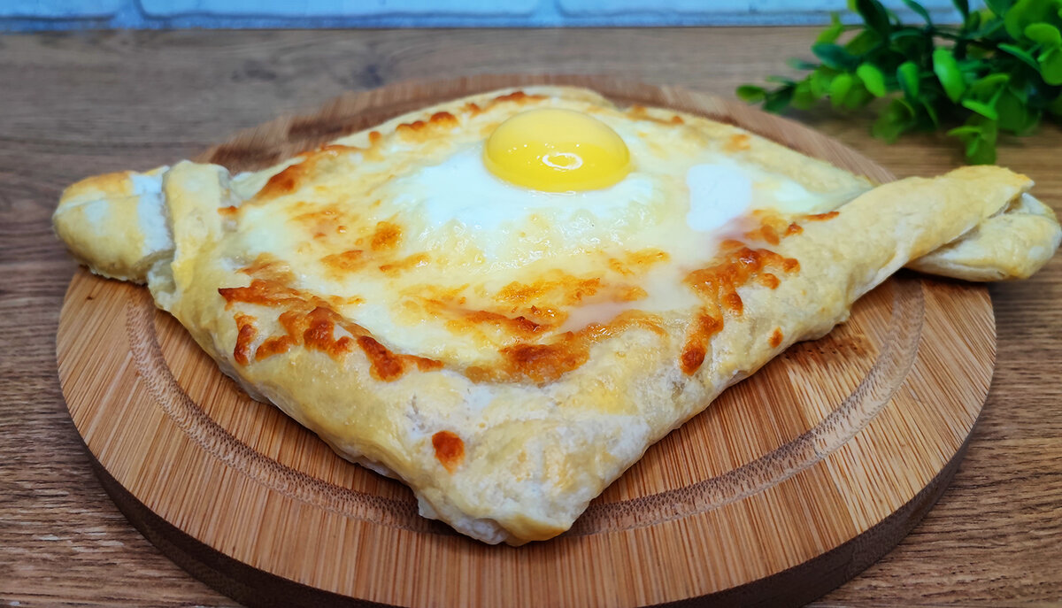 Легкий способ приготовить хачапури по-аджарски за 15 минут