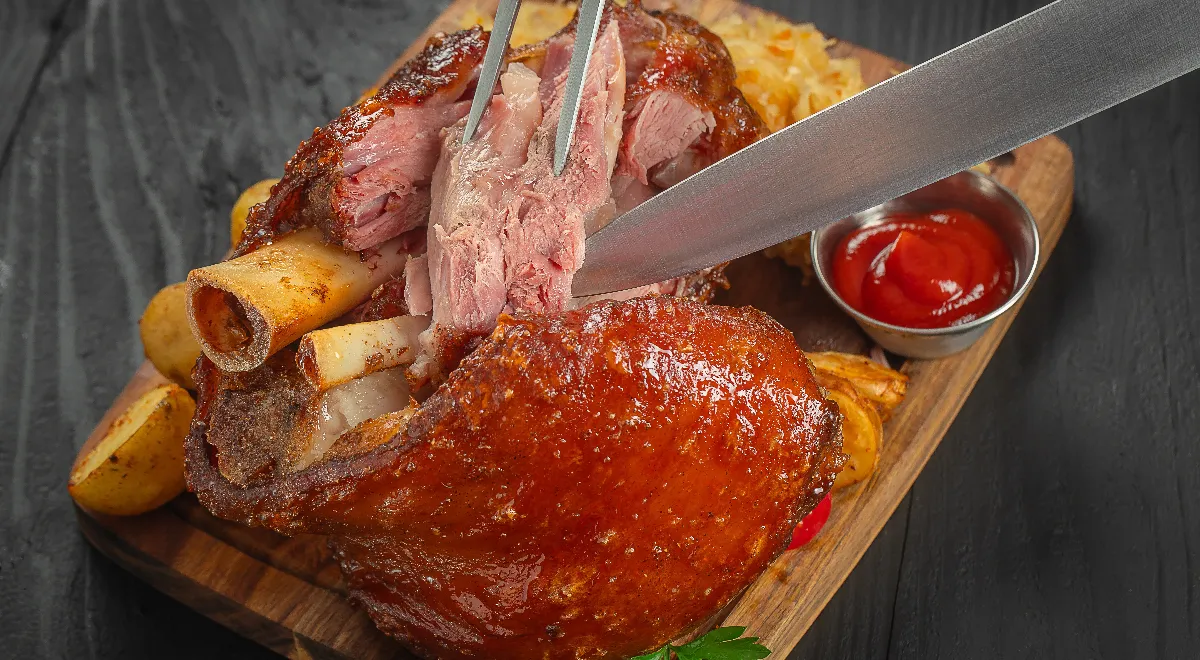 Идеальная рулька: секреты хрустящей корочки от шеф-повара