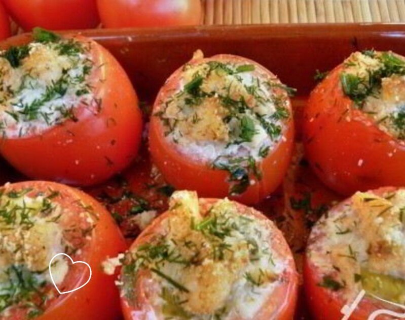 Вдохновение из кухни: фаршированные помидоры с грибами