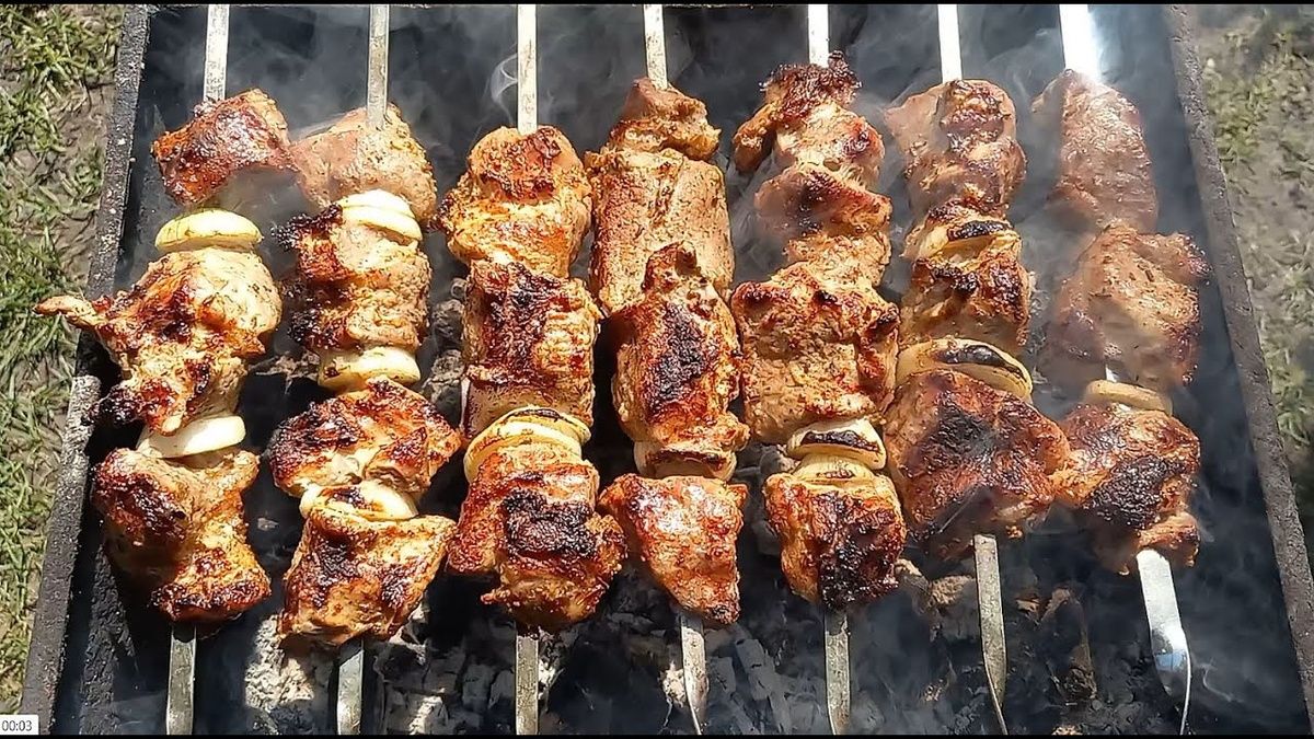 Шашлык зимой: почему свинина раскрывается лучше в морозы