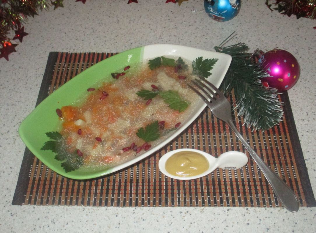 Заливное из двух видов рыбы: просто и вкусно с горчицей