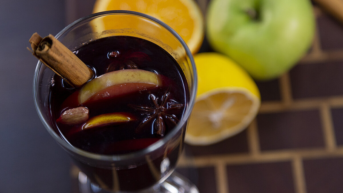 Глинтвейн: согревающий уют в каждой чашке