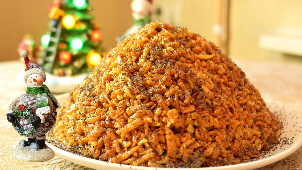 Торт "Муравейник": Идеальный десерт для новогоднего стола