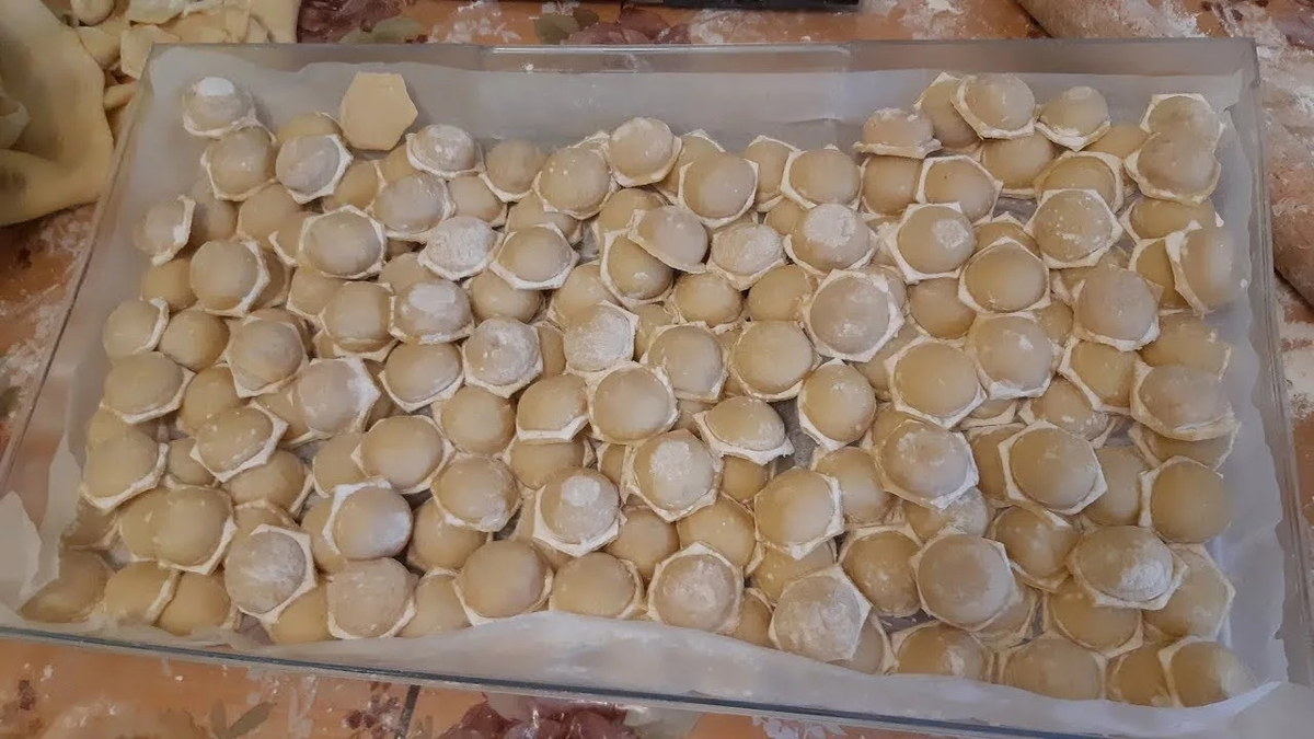 Как приготовить идеальные пельмени: секреты бабушкиного теста и экономия времени