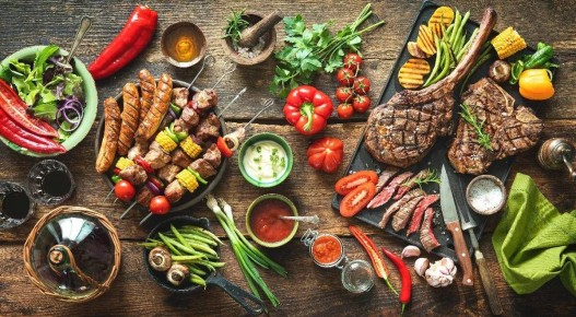 Не переживайте: советы диетолога для быстрого возвращения в форму после майских