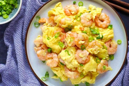 Нежные креветки с омлетом: идеальное сочетание для гастрономов