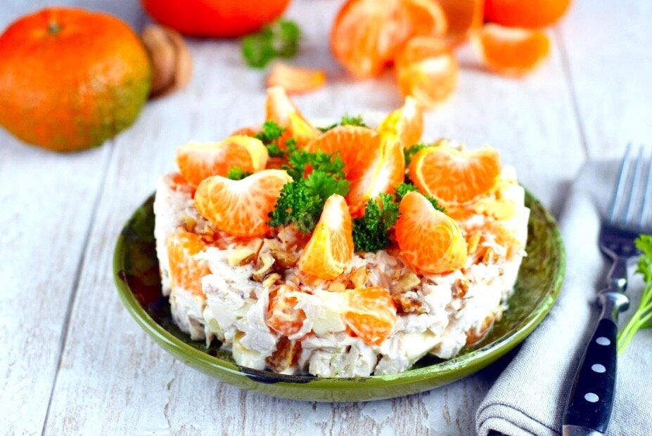 Праздничные салаты: новинки, которые удивят ваших гостей