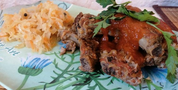 Свиные ребрышки по-баварски: вкусное погружение в немецкую кухню