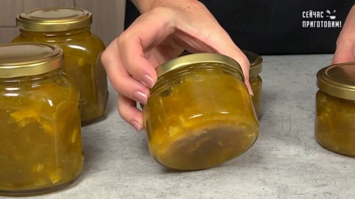 Создайте атмосферу уюта: варенье из ревеня на осенние вечера