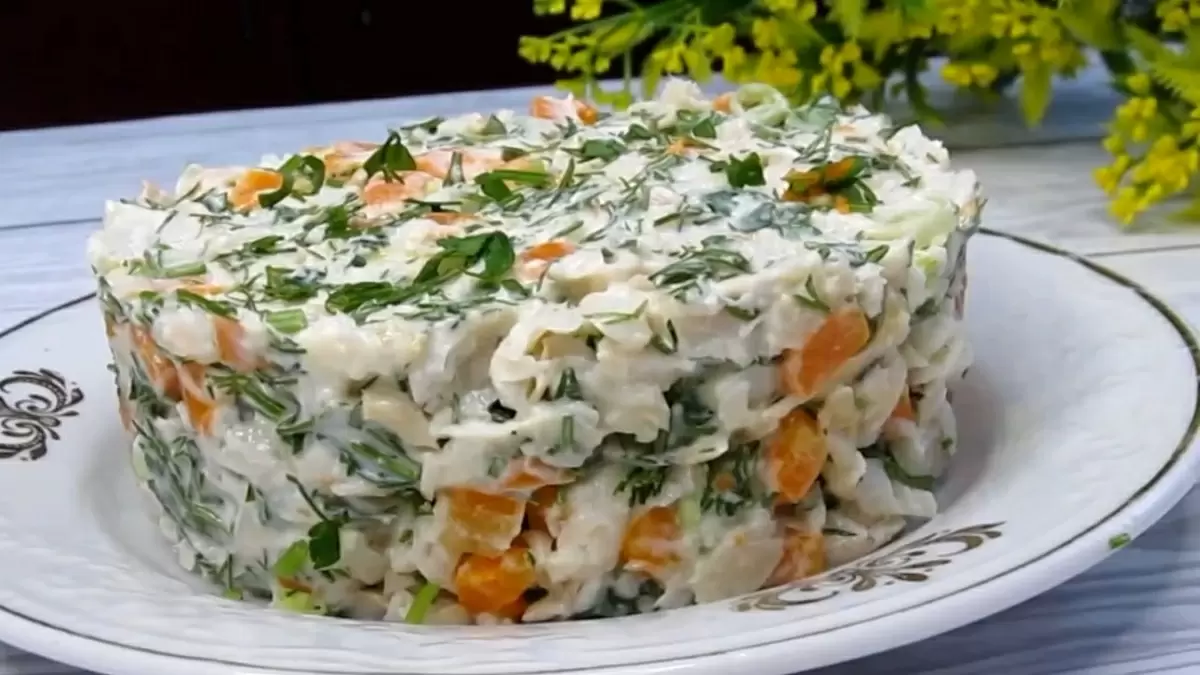 Салат «Раковый»: отличное угощение с изюминкой