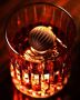 Новый коктейль с новогодней игрушкой в баре Ester покоряет сердца